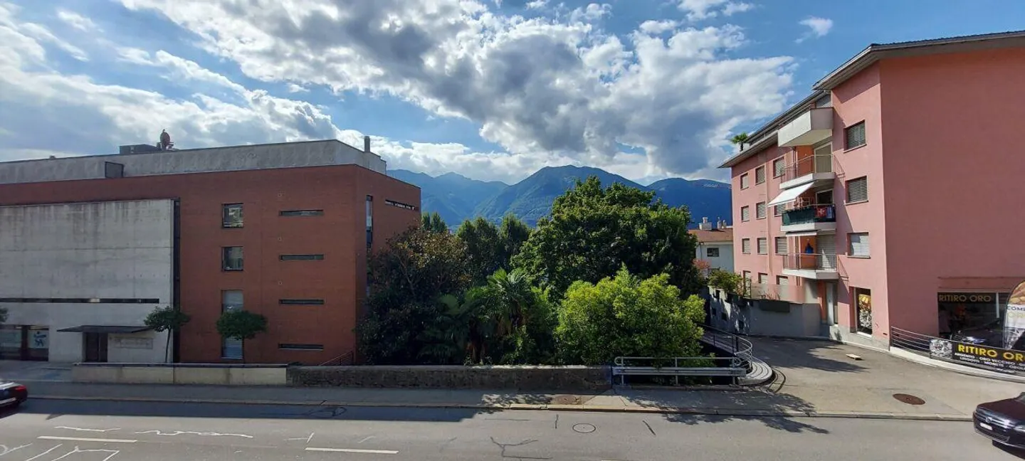 ZU VERKAUFEN IM ZENTRUM MINUSIO - 4.5 Zimmerwohnung auf der 1. Etage - Foto 7 di 15
