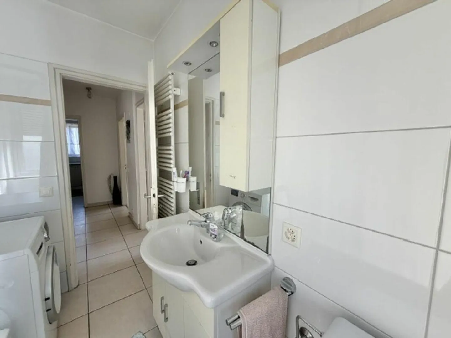 ZU VERKAUFEN IM ZENTRUM MINUSIO - 4.5 Zimmerwohnung auf der 1. Etage - Foto 14 di 15