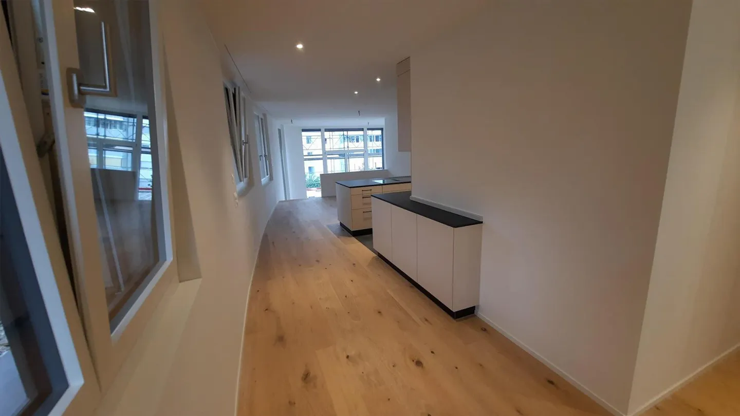 Moderno appartamento di 5 stanze con area giardino di 160 m2 - Foto 8 di 14