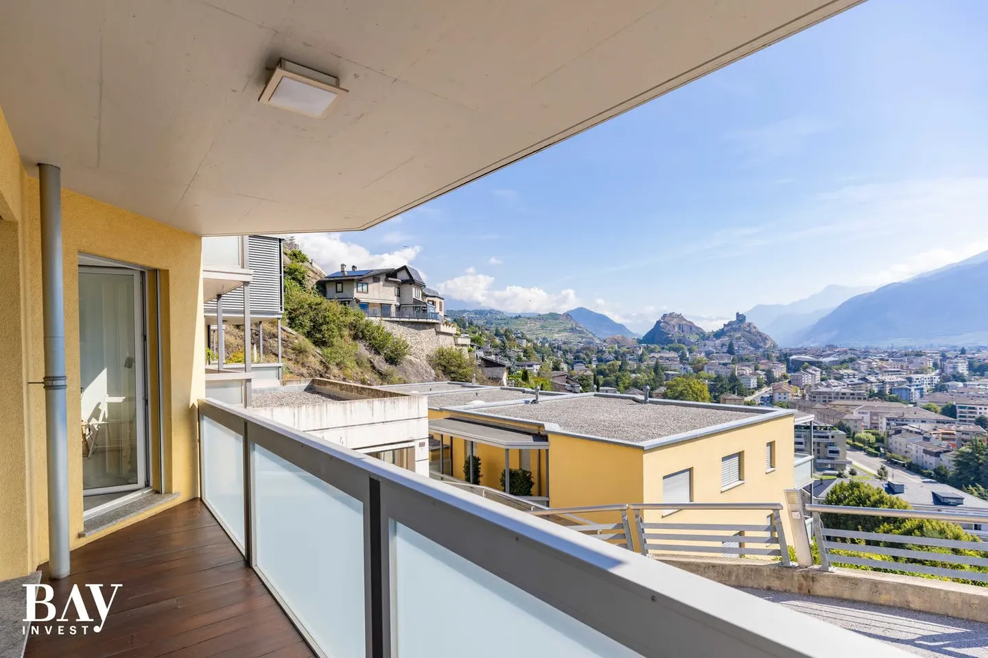 Atemberaubende Wohnung mit Schlossblick - Foto 16 von 37