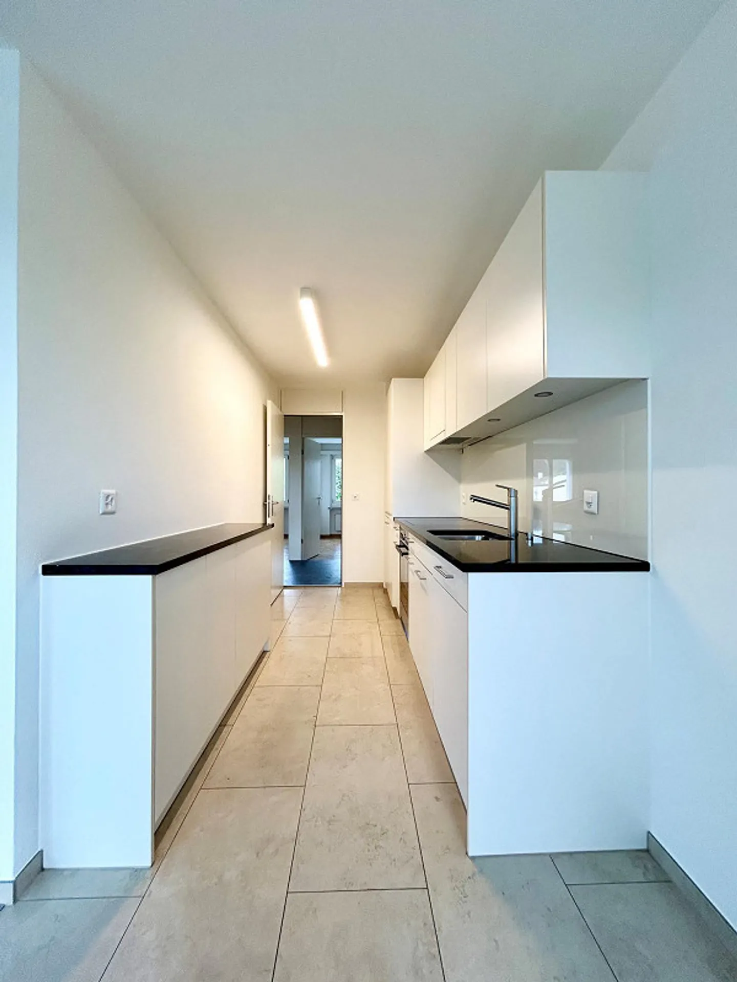 Frisch sanierte 4.5-Zimmerwohnung 104m2 zu vermieten - Foto 6 di 8
