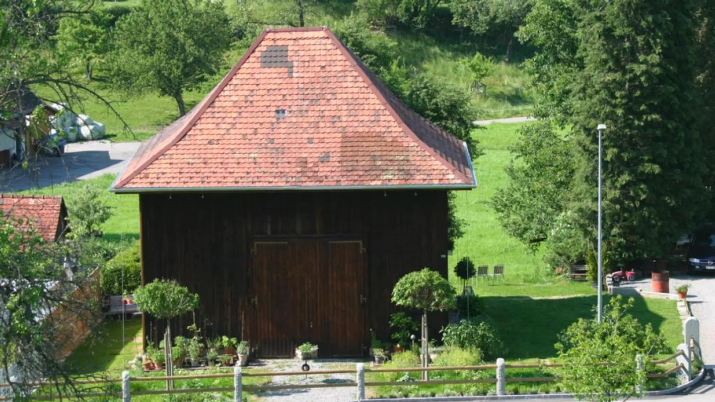 Einfamilienhaus mit Seesicht und Traumgarten (befristete Mietdauer ... - Foto 3 von 21