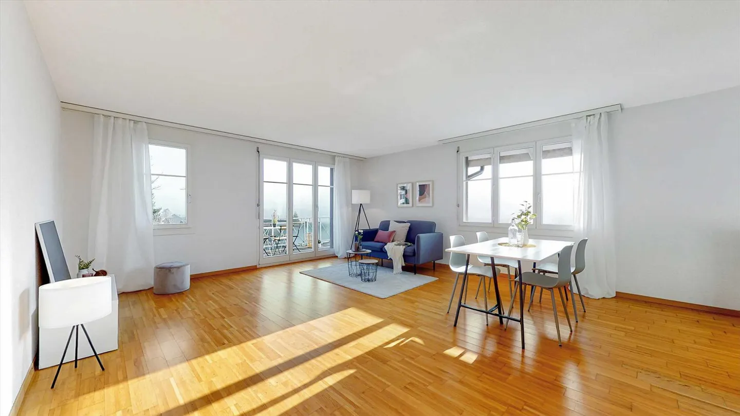 Spacious Apartment in Quiet Area - Photo 1 of 8