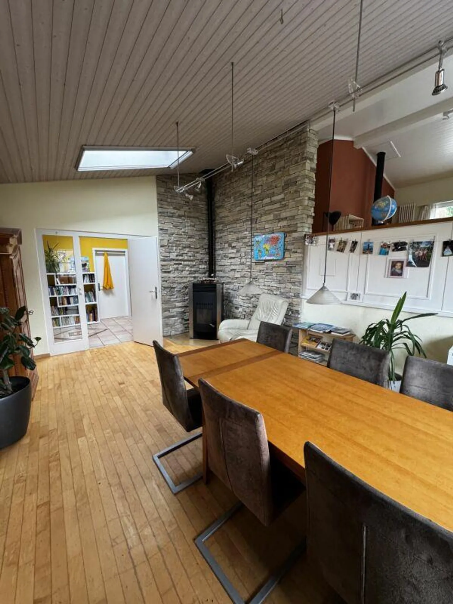 Einfamilienhaus mit Seesicht und Traumgarten (befristete Mietdauer ... - Foto 4 von 21