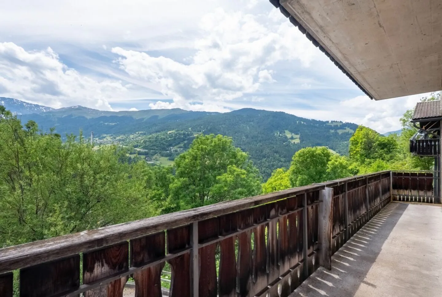 Casa unifamiliare di 6,5 stanze con molteplici possibilità - Foto 14 di 16