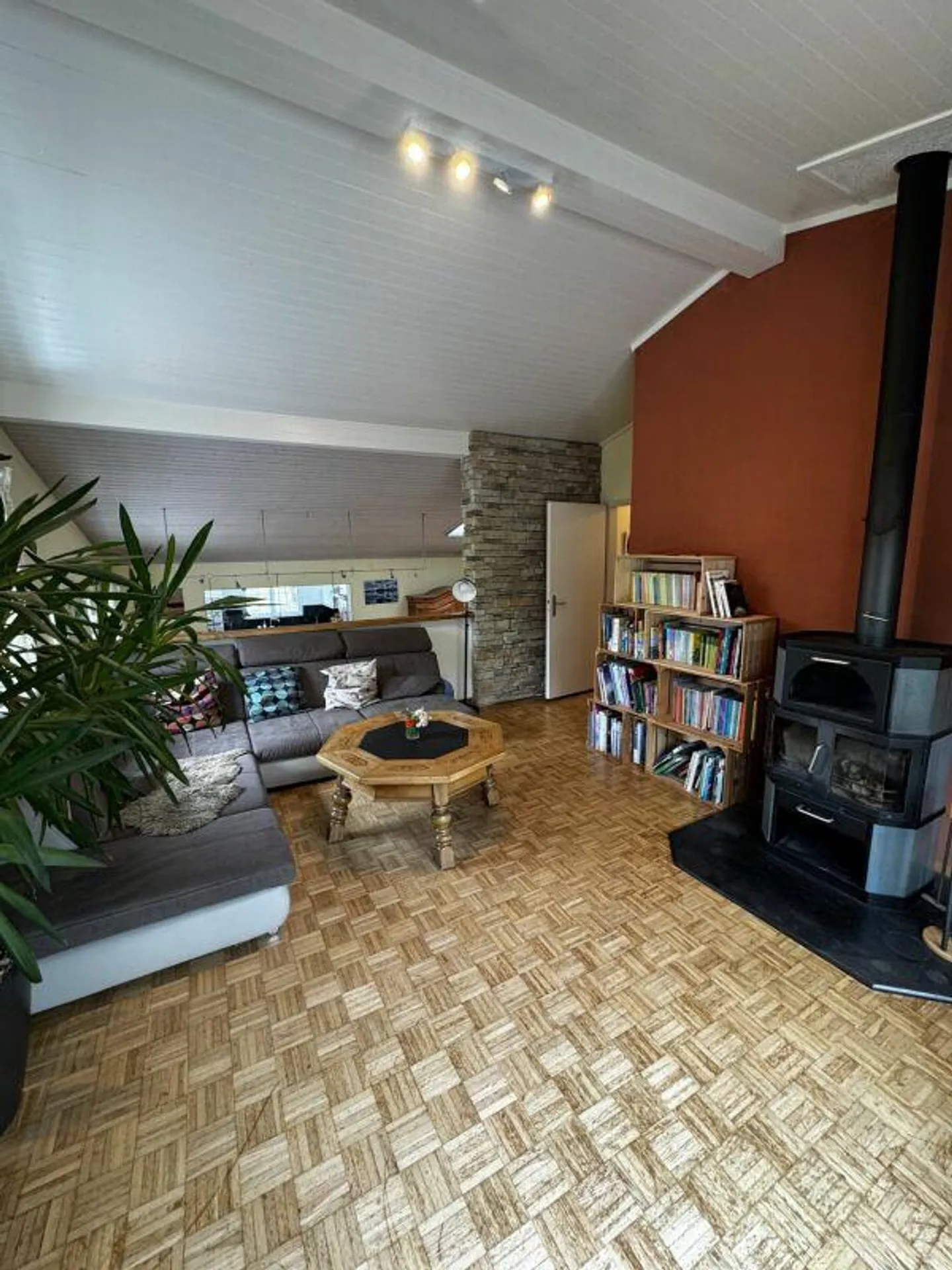 Einfamilienhaus mit Seesicht und Traumgarten (befristete Mietdauer ... - Foto 11 von 21