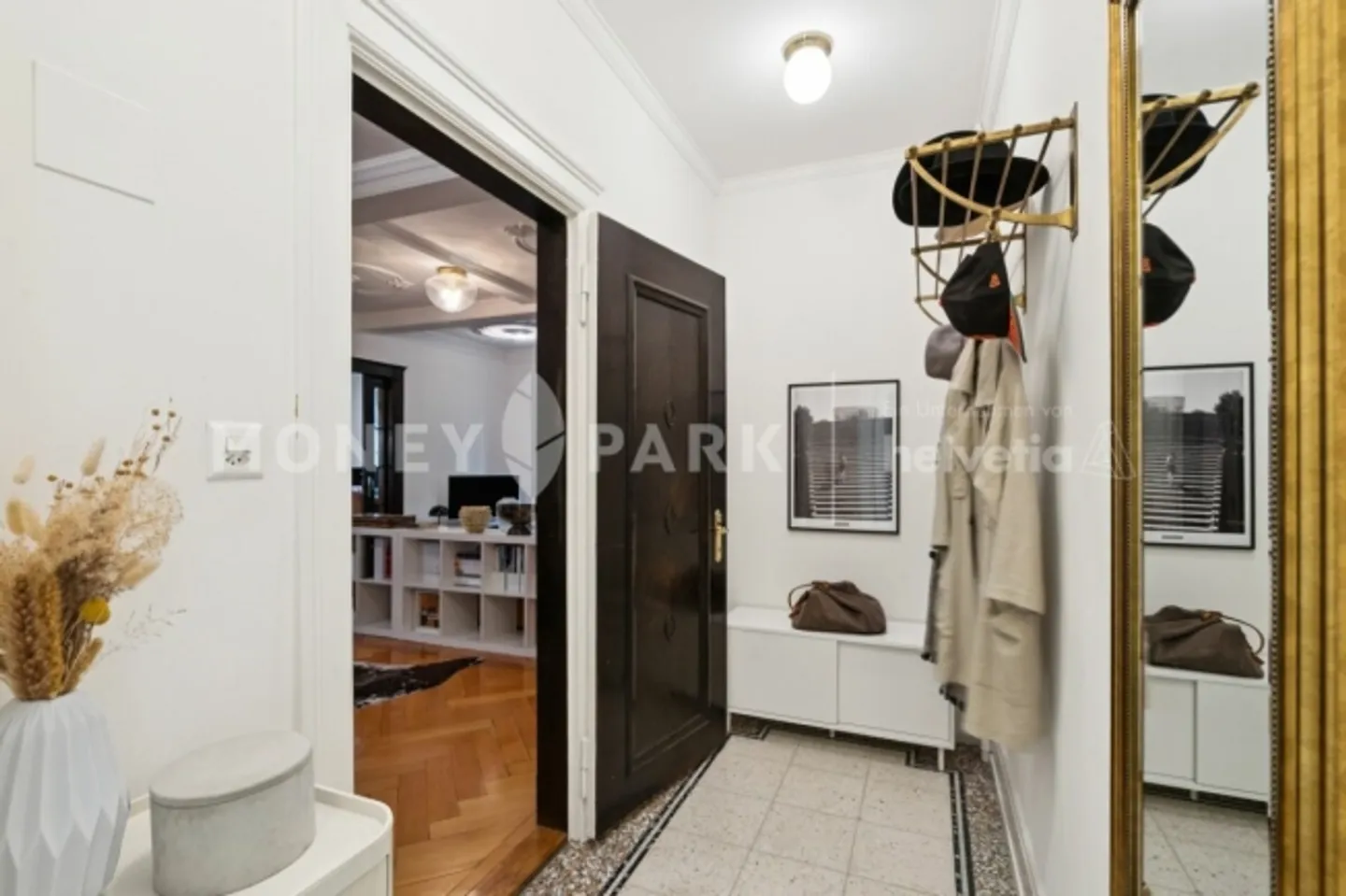 Appartamento in vendita - Foto 2 di 10