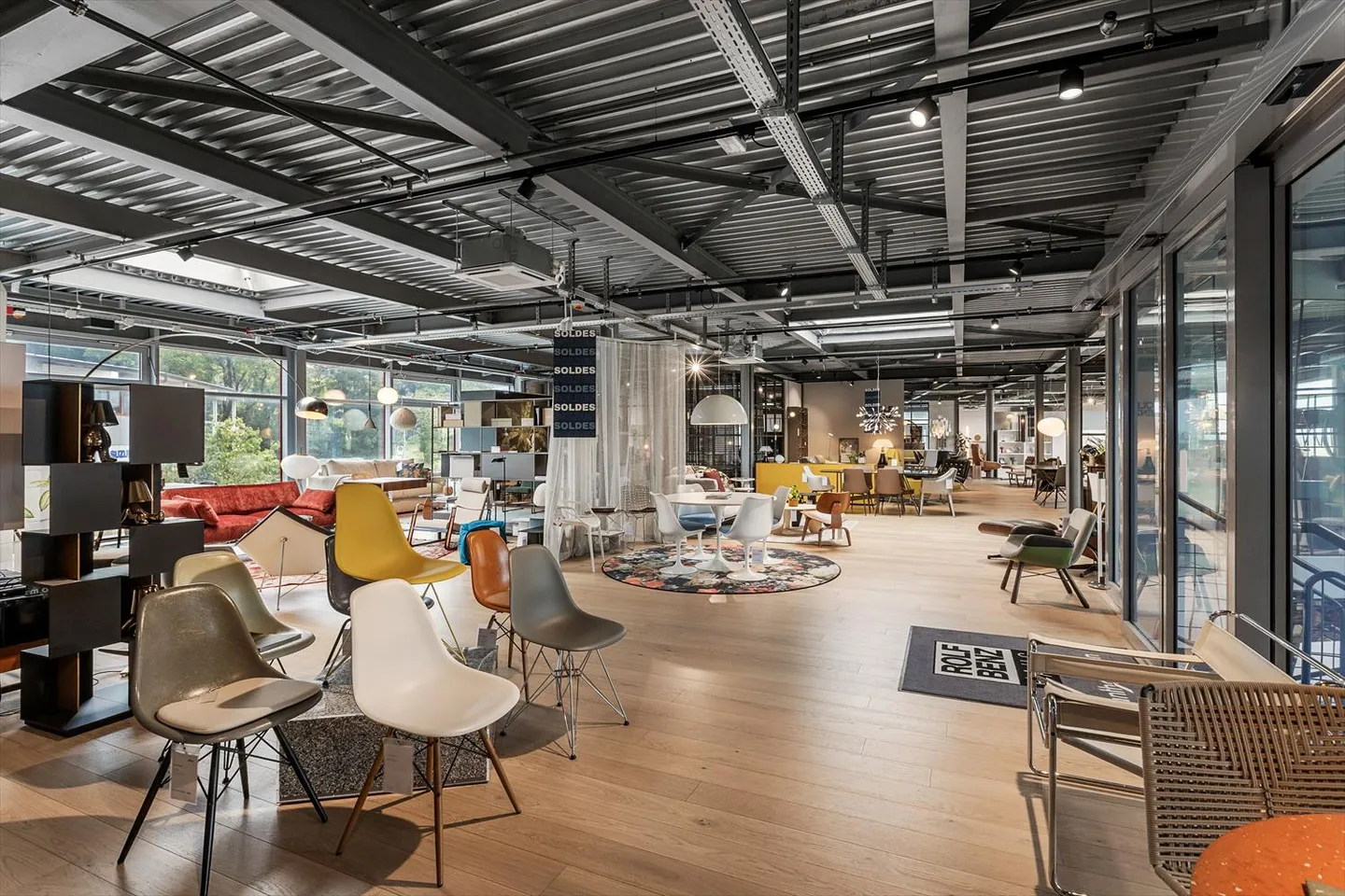 Commercial Space 1 Room - Photo 4 of 10