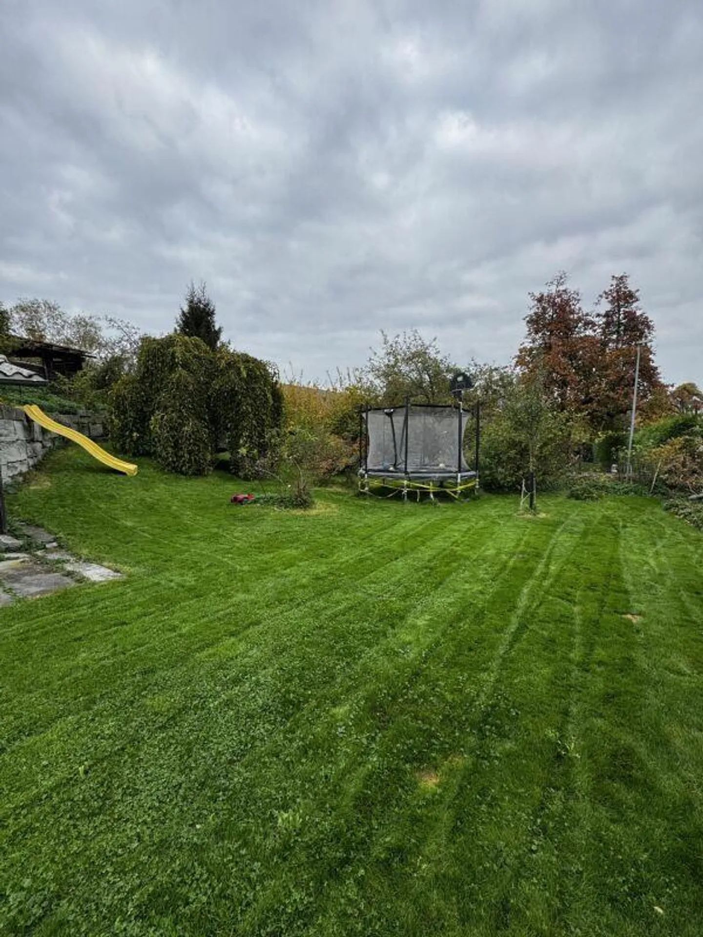 Einfamilienhaus mit Seesicht und Traumgarten (befristete Mietdauer ... - Foto 20 von 21