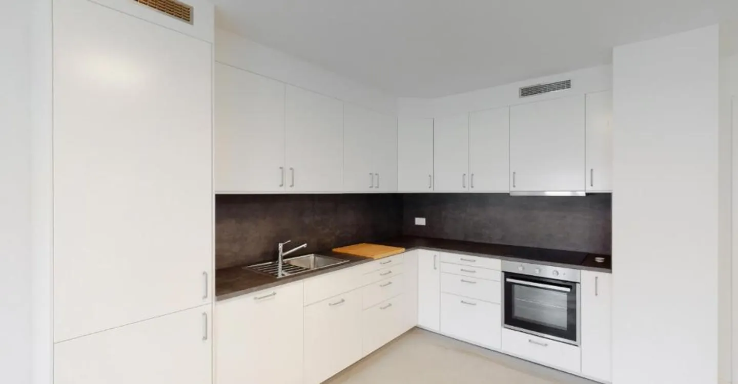 APPARTEMENT MODERNE MEUBLÉ - TOUT INCLUS - Photo 2 sur 10