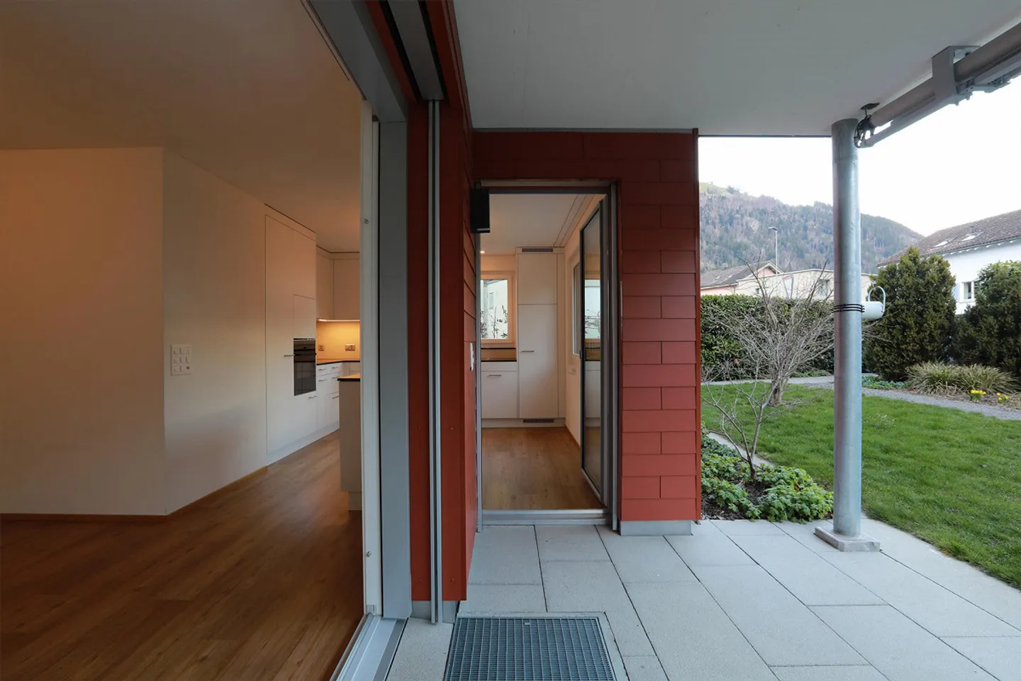 Vivere in modo individuale con vista panoramica sulle montagne - Foto 22 di 24