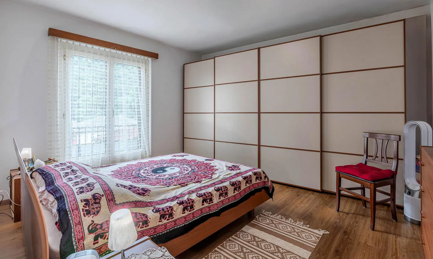 Welcome to this cozy and spacious 5.5-room house with a small garden in Medeglia - Photo 7 of 9