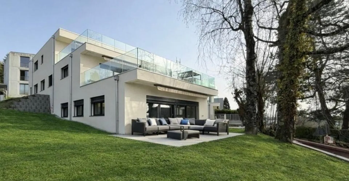 Bel Appartement avec Jardin - Photo 1 sur 9