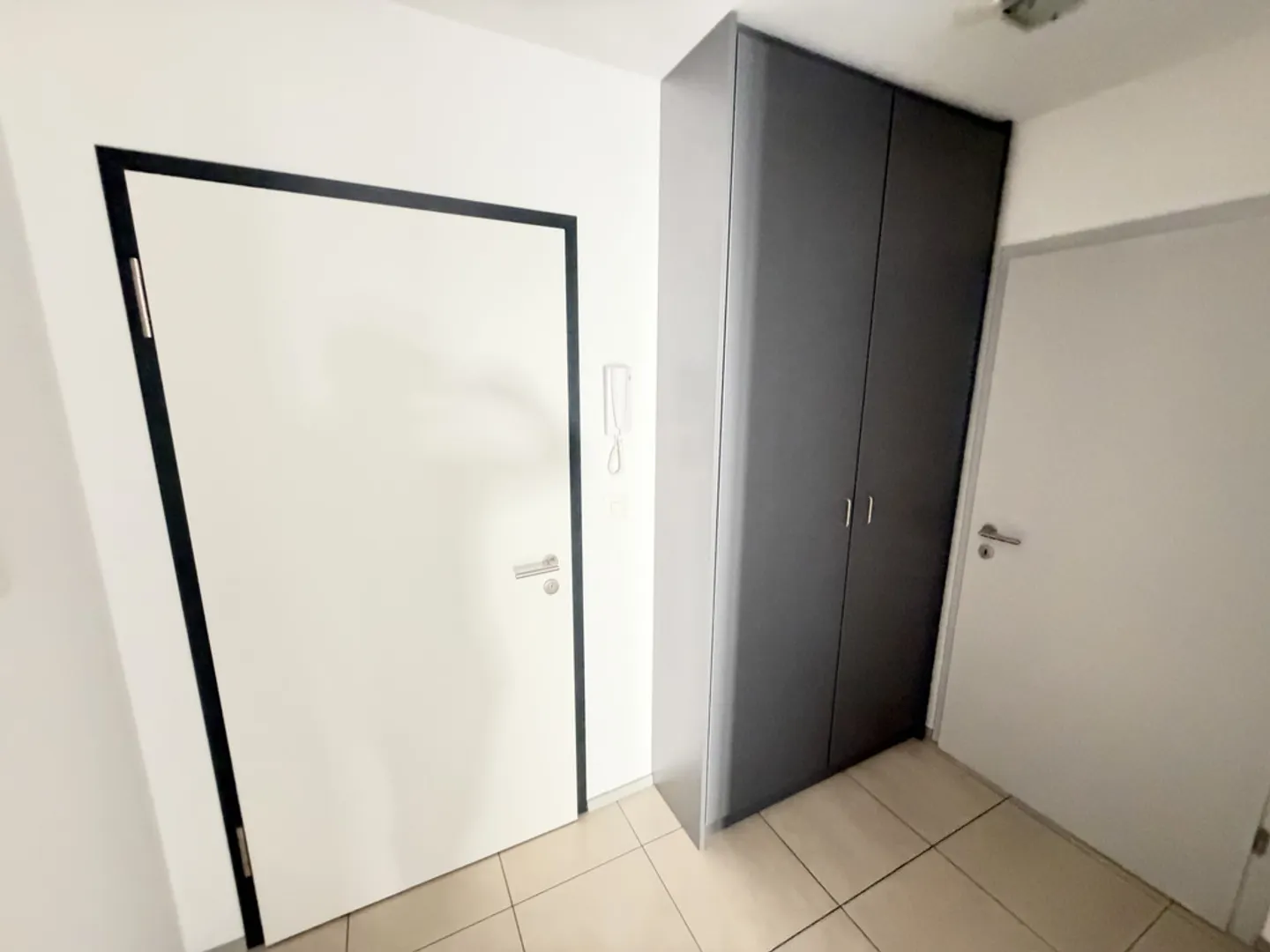 Spacious Apartment with Balcony - Photo 11 of 11