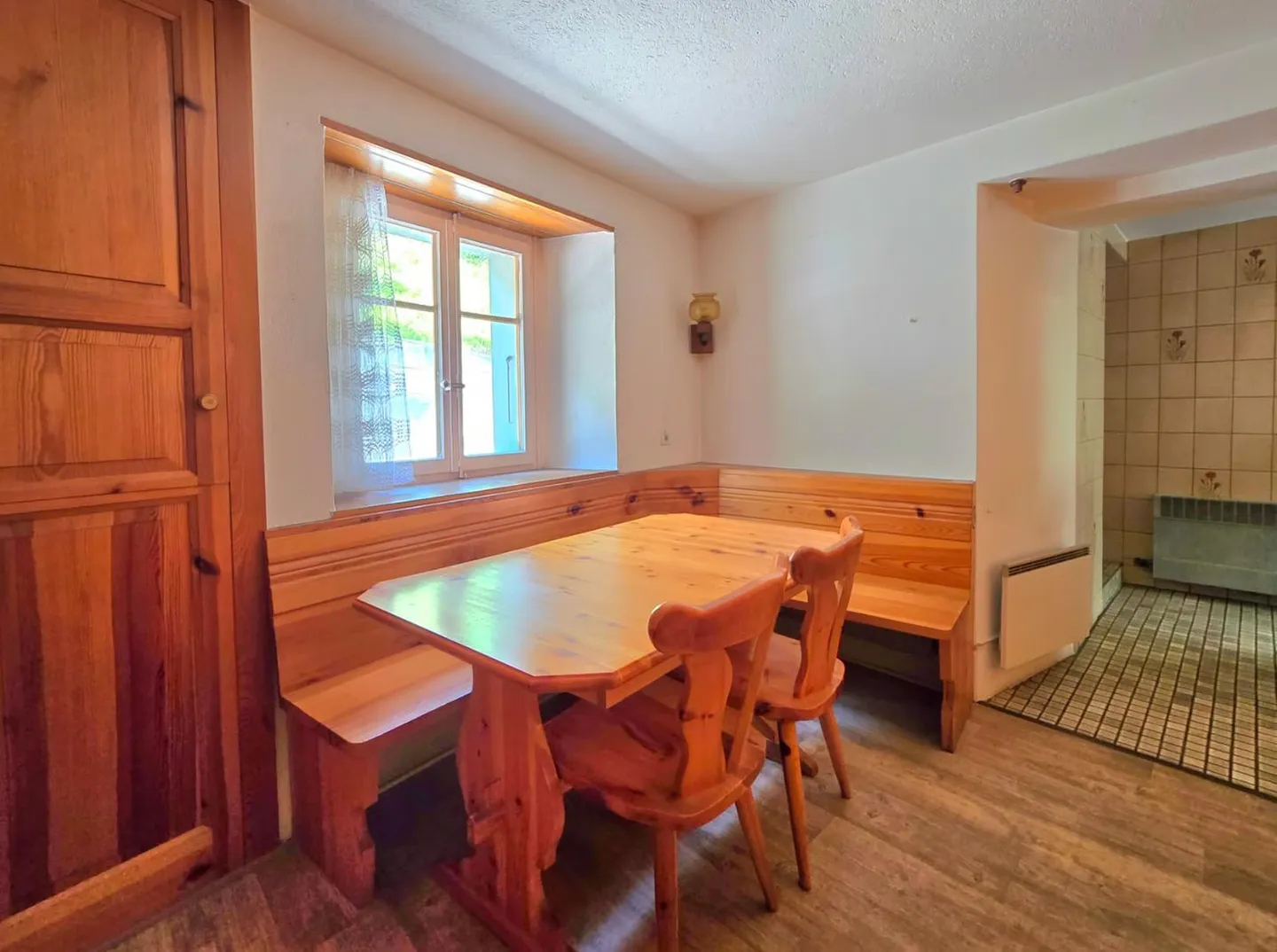 Appartements à rénover et à fusionner dans une maison de village authentique, Val d’Hérens - Photo 7 sur 25