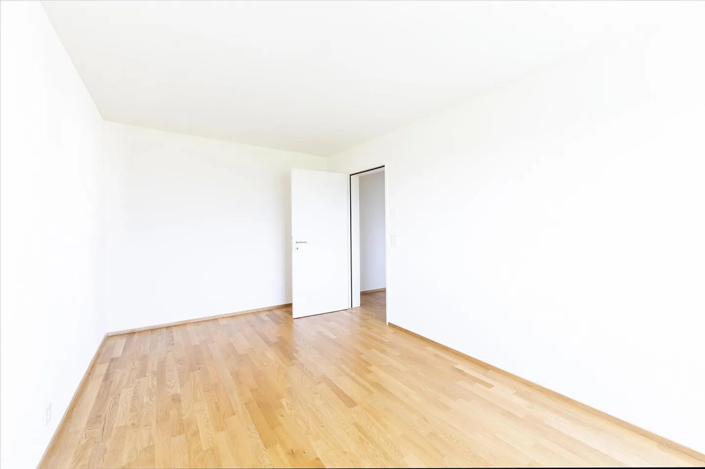 Rent without deposit - Apartment is looking for you! - Photo 7 of 7