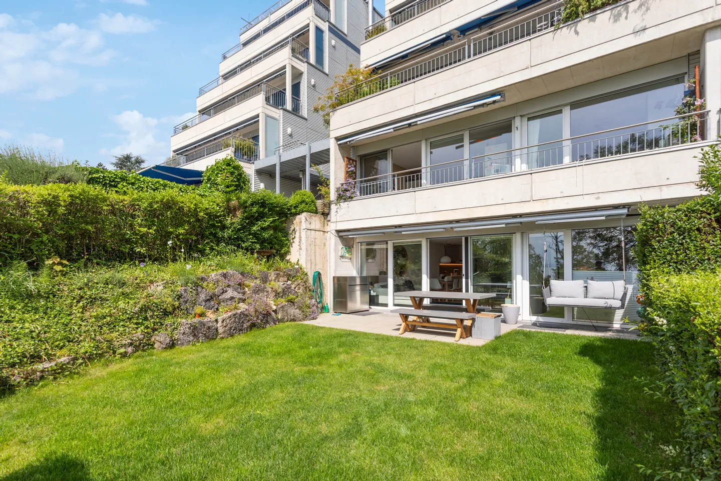 Exklusives Duplex im Erdgeschoss mit direktem Zugang zum See - Foto 3 von 10