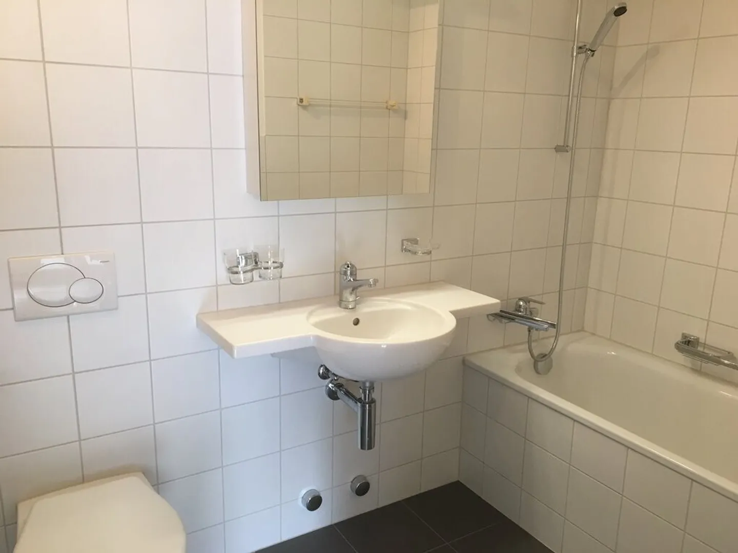 Dans un emplacement central mais calme... - Photo 5 sur 7