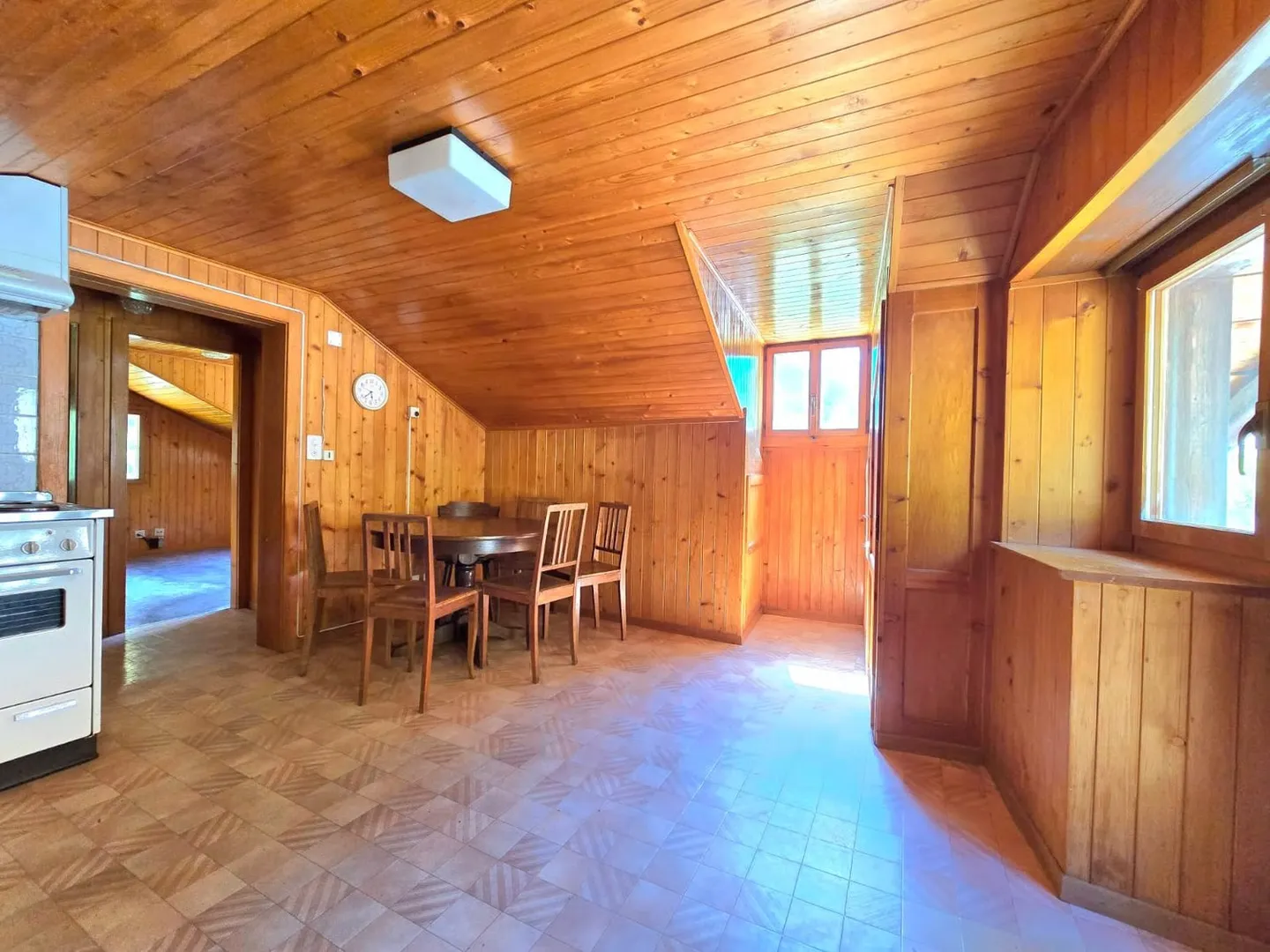 Appartements à rénover et à fusionner dans une maison de village authentique, Val d’Hérens - Photo 15 sur 25