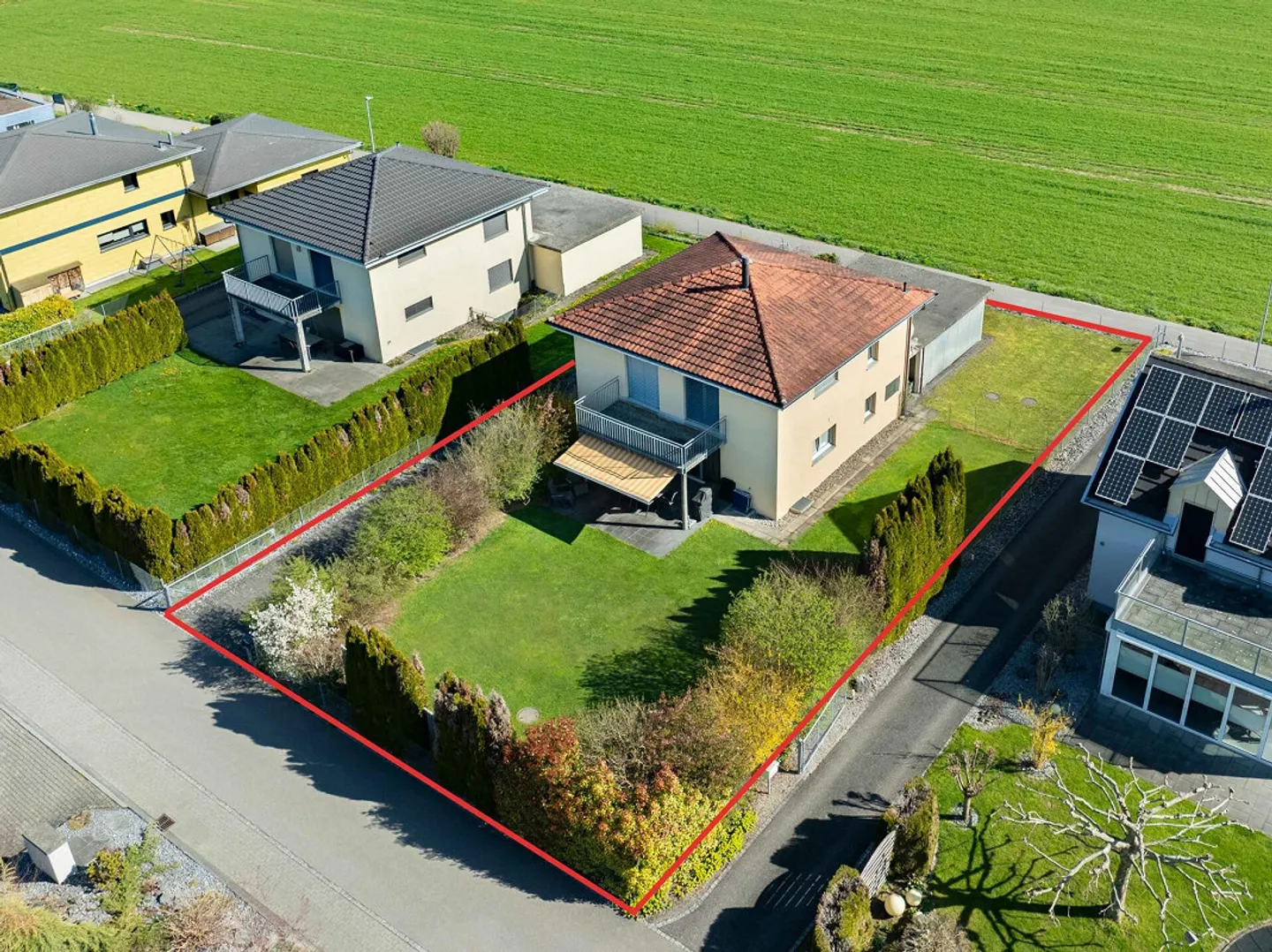 Detached 6.5-Room Single-Family Home with Double Garage - Photo 1 of 8