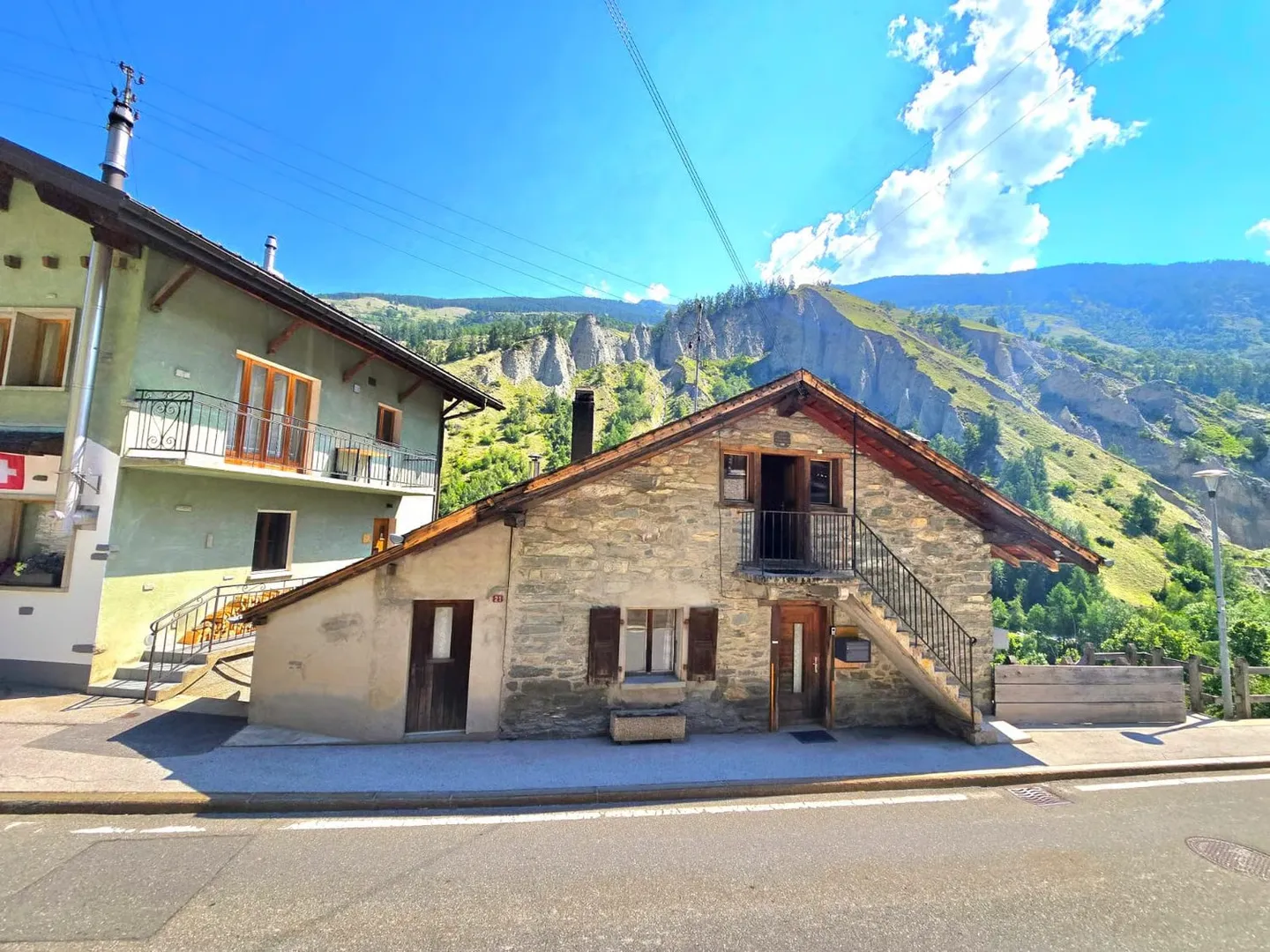 Appartements à rénover et à fusionner dans une maison de village authentique, Val d’Hérens - Photo 22 sur 25