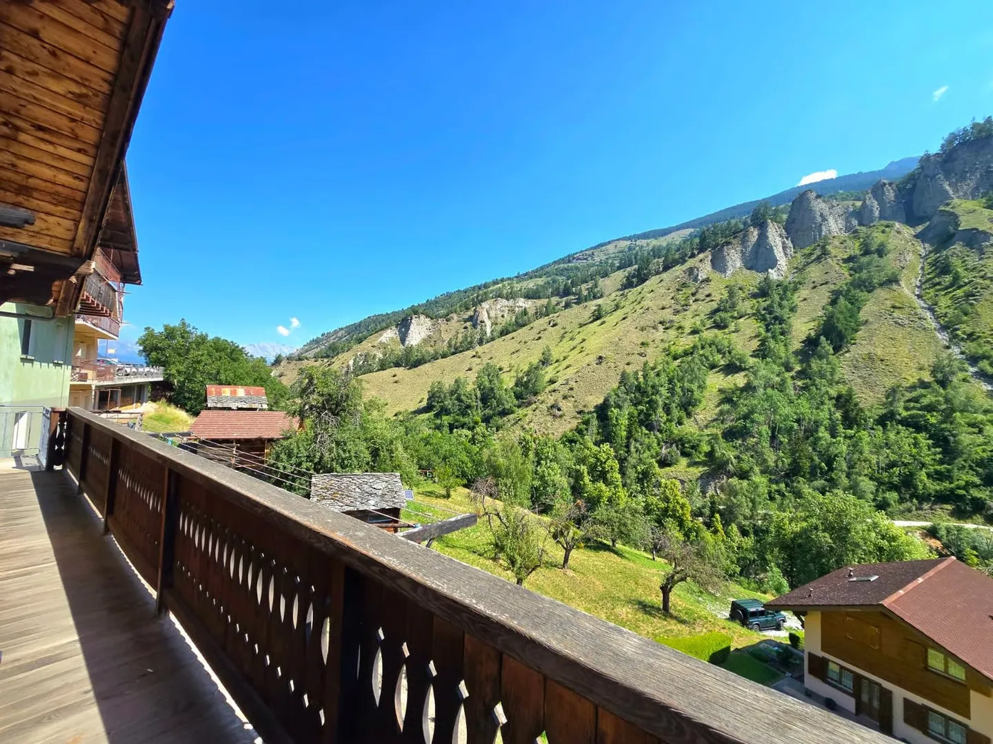 Appartements à rénover et à fusionner dans une maison de village authentique, Val d’Hérens - Photo 23 sur 25
