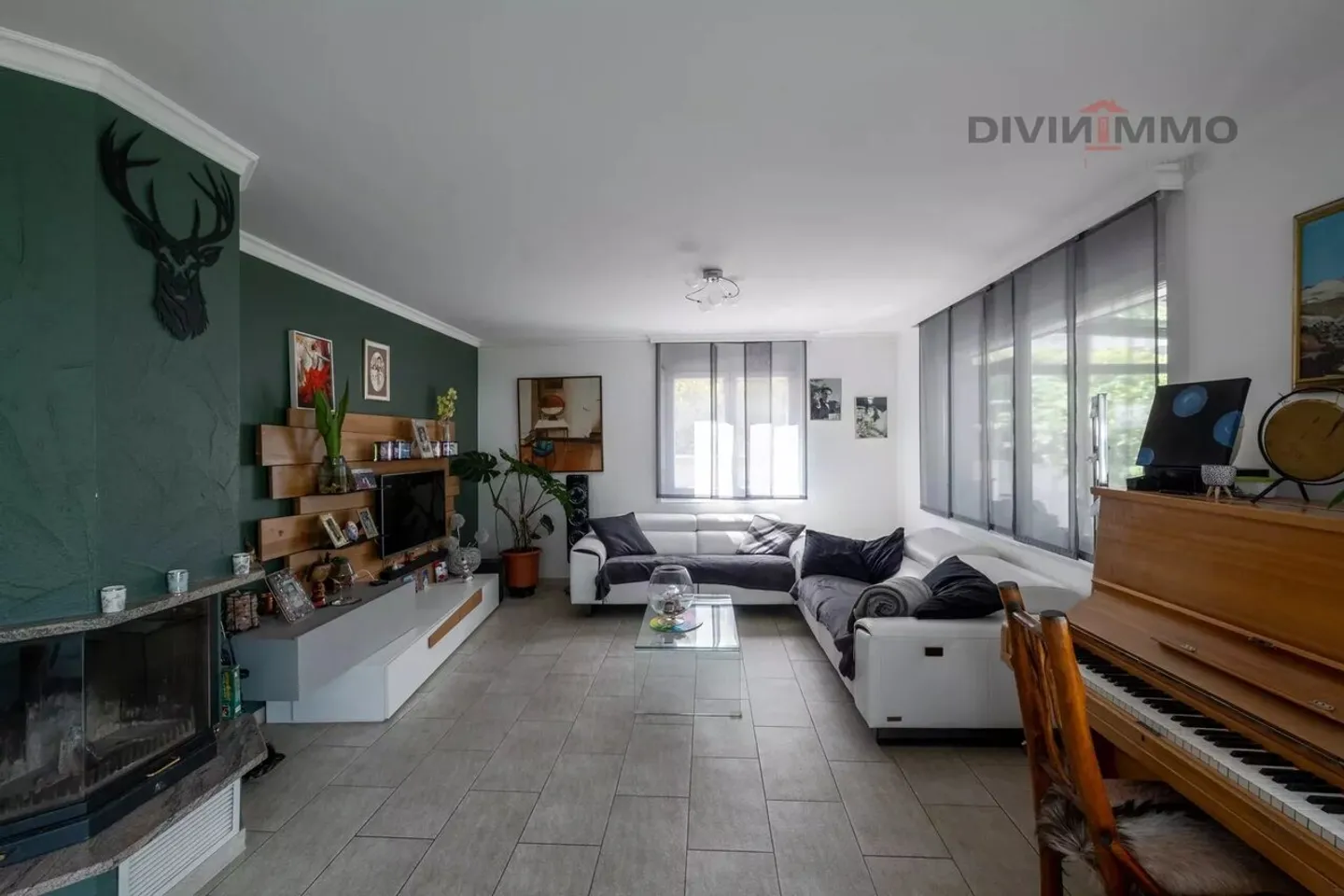 Schöne 5,5-Zimmer-Villa mit einem Zimmer/Schlafzimmer mit Küche - Foto 2 von 13