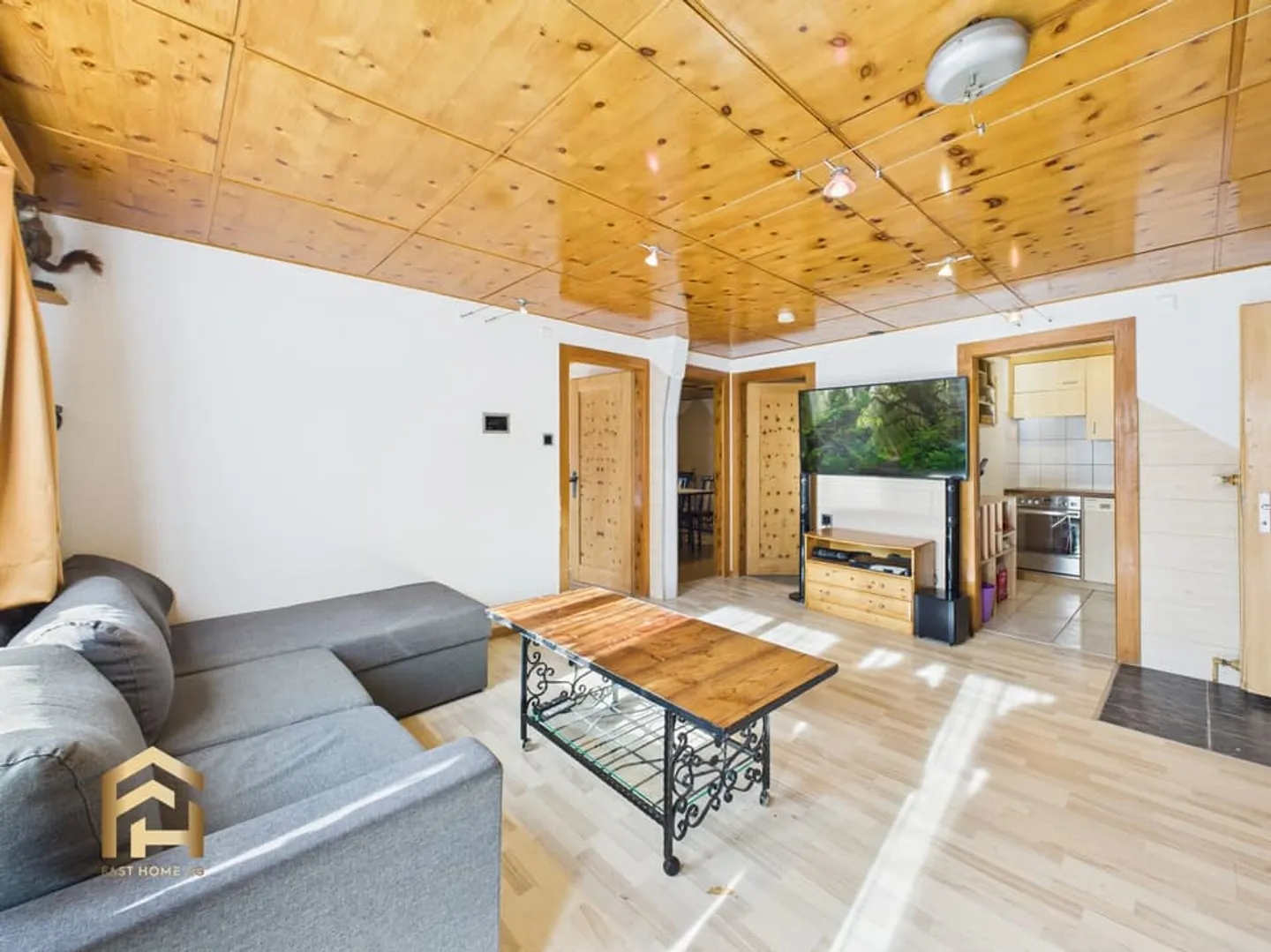 Charming Valais Chalet with Surroundings in Grächen - Photo 3 of 13