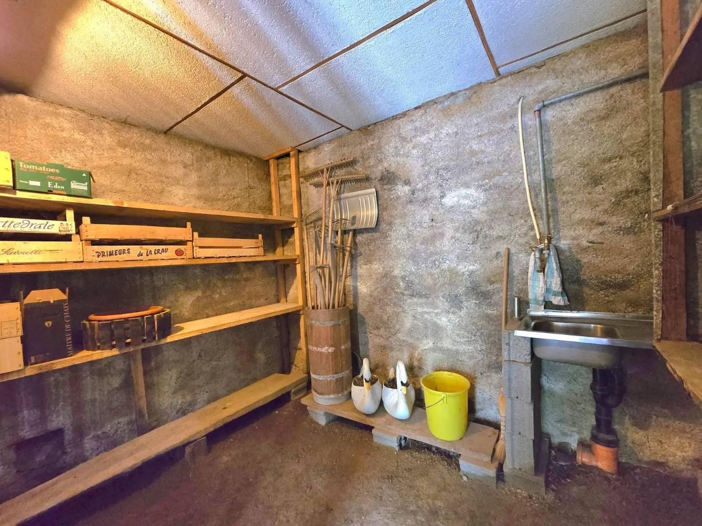 Appartements à rénover et à fusionner dans une maison de village authentique, Val d’Hérens - Photo 24 sur 25