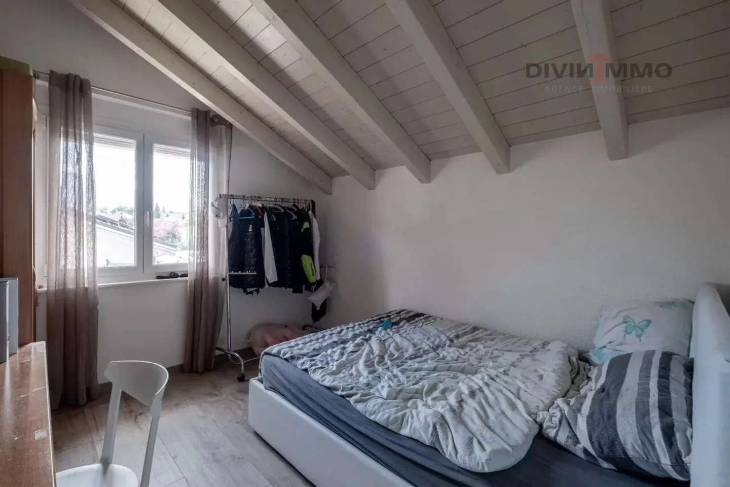 Schöne 5,5-Zimmer-Villa mit einem Zimmer/Schlafzimmer mit Küche - Foto 7 von 13