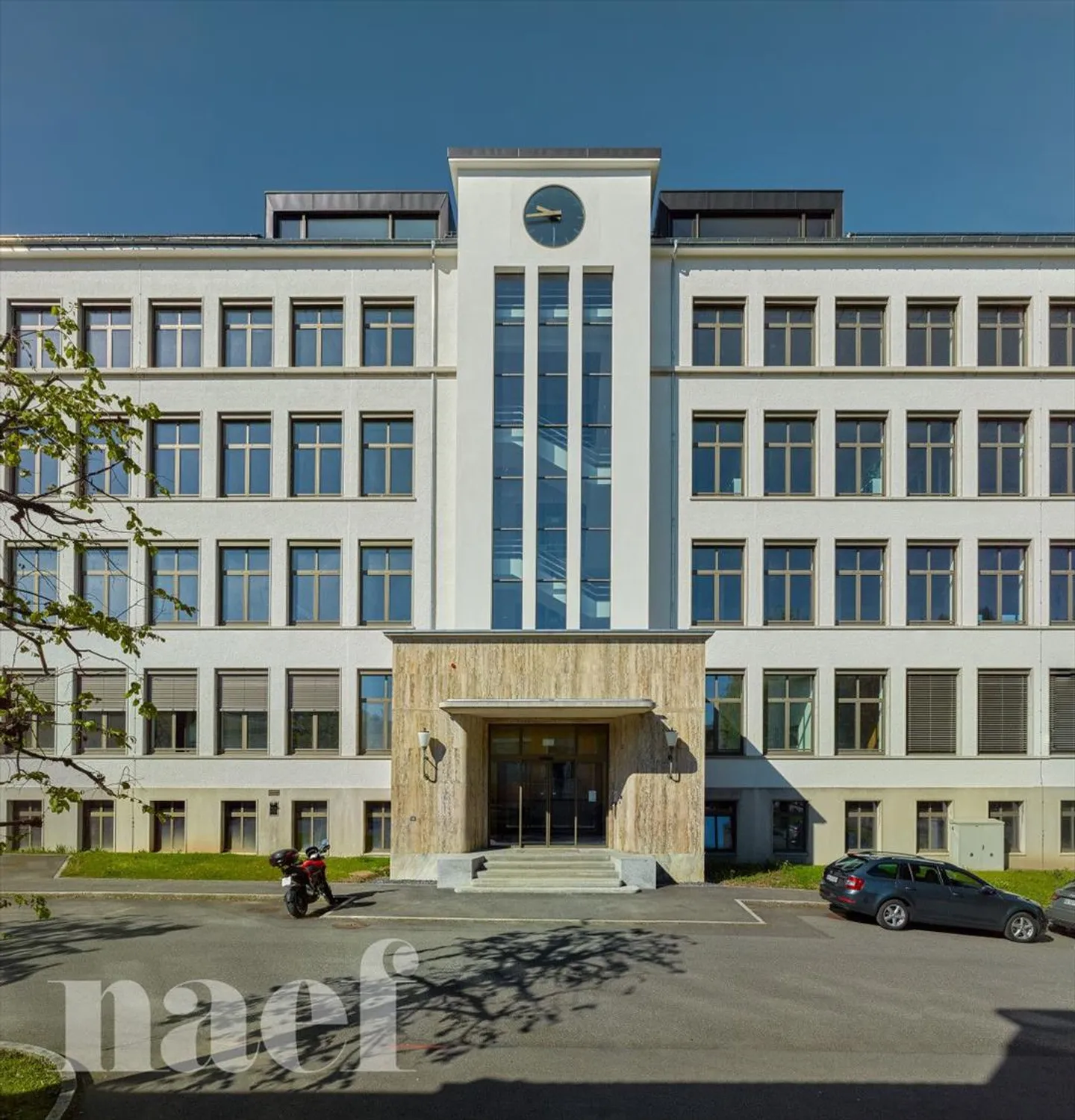 Local de 195m2 dans une usine commerciale - Photo 4 sur 5