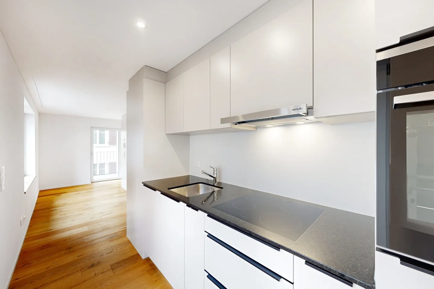 Student apartment above the city of St. Gallen - Photo 2 of 4