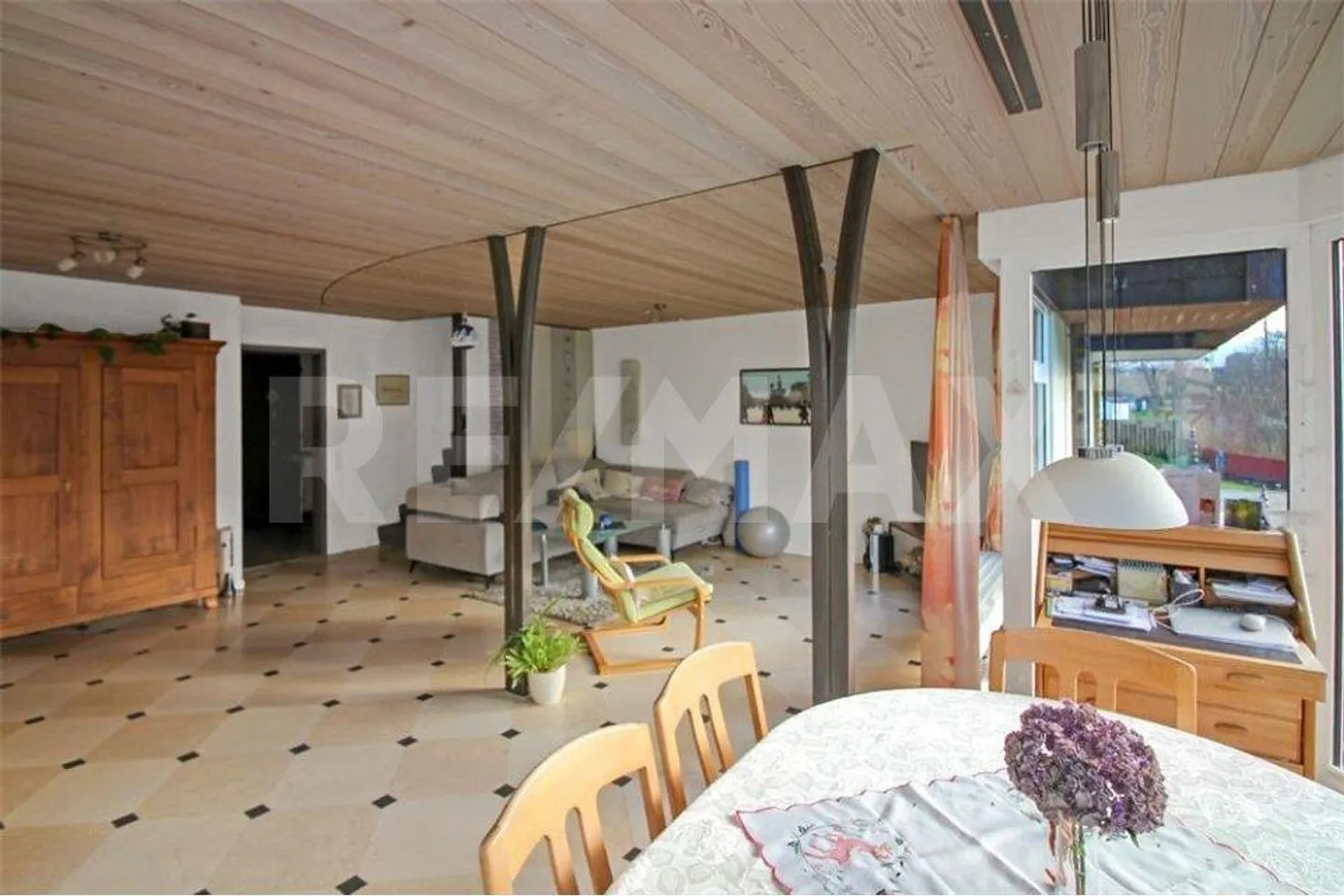 6½ Room Single-Family House Attached on One Side at Langete - Photo 2 of 10