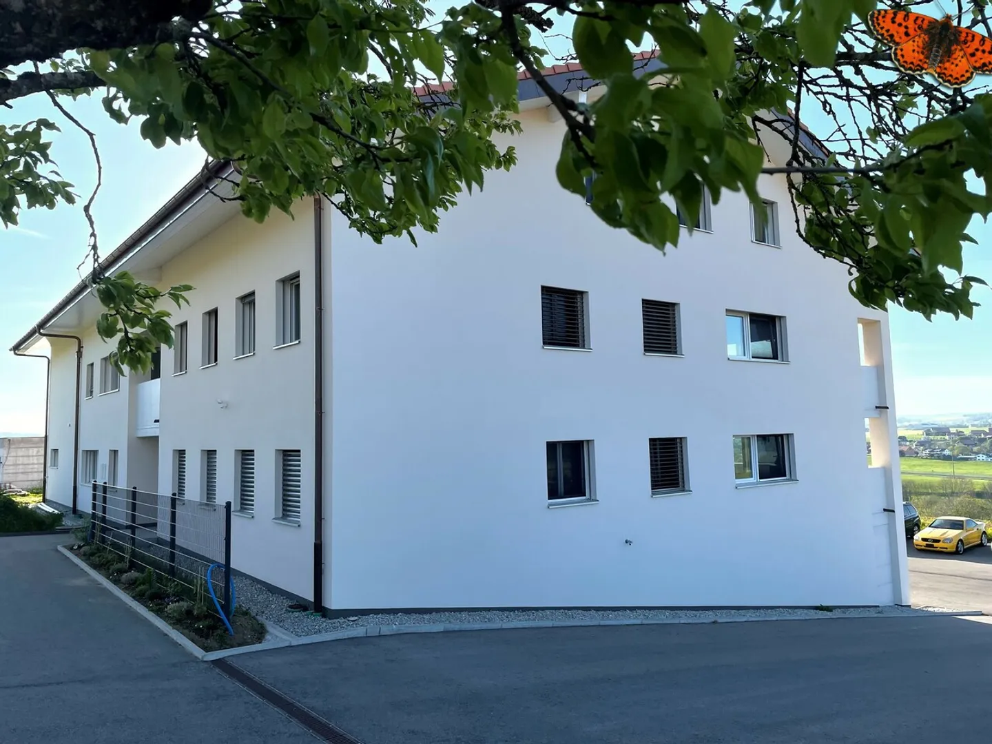 3 ZIMMER NEUE WOHNUNG VON 87 M² MIT MOLESON-BLICK! - Zwei Balkone! - Foto 1 von 9