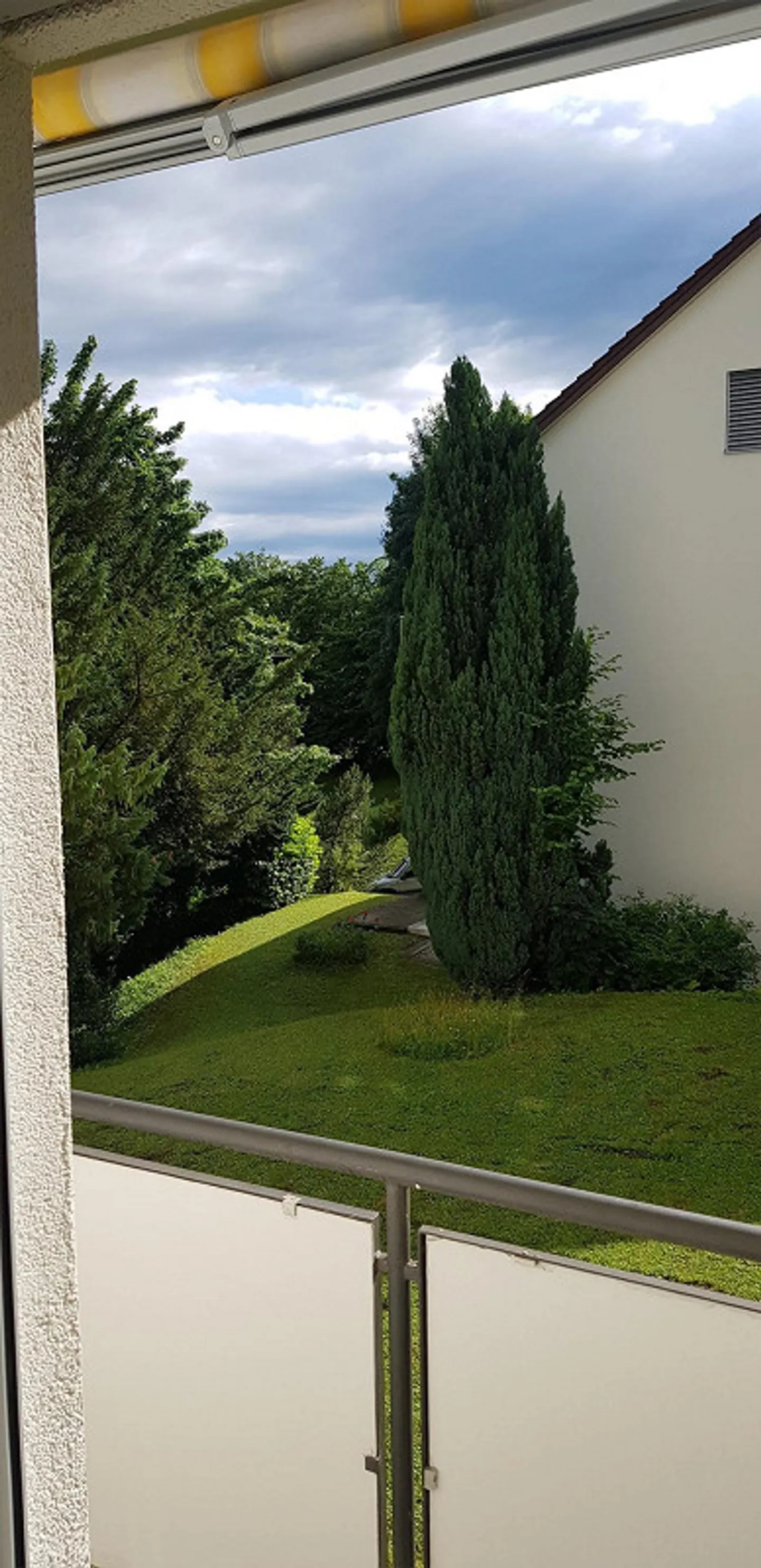 Appartement 3.5 pièces, très central et pourtant situé au calme - Photo 13 sur 14