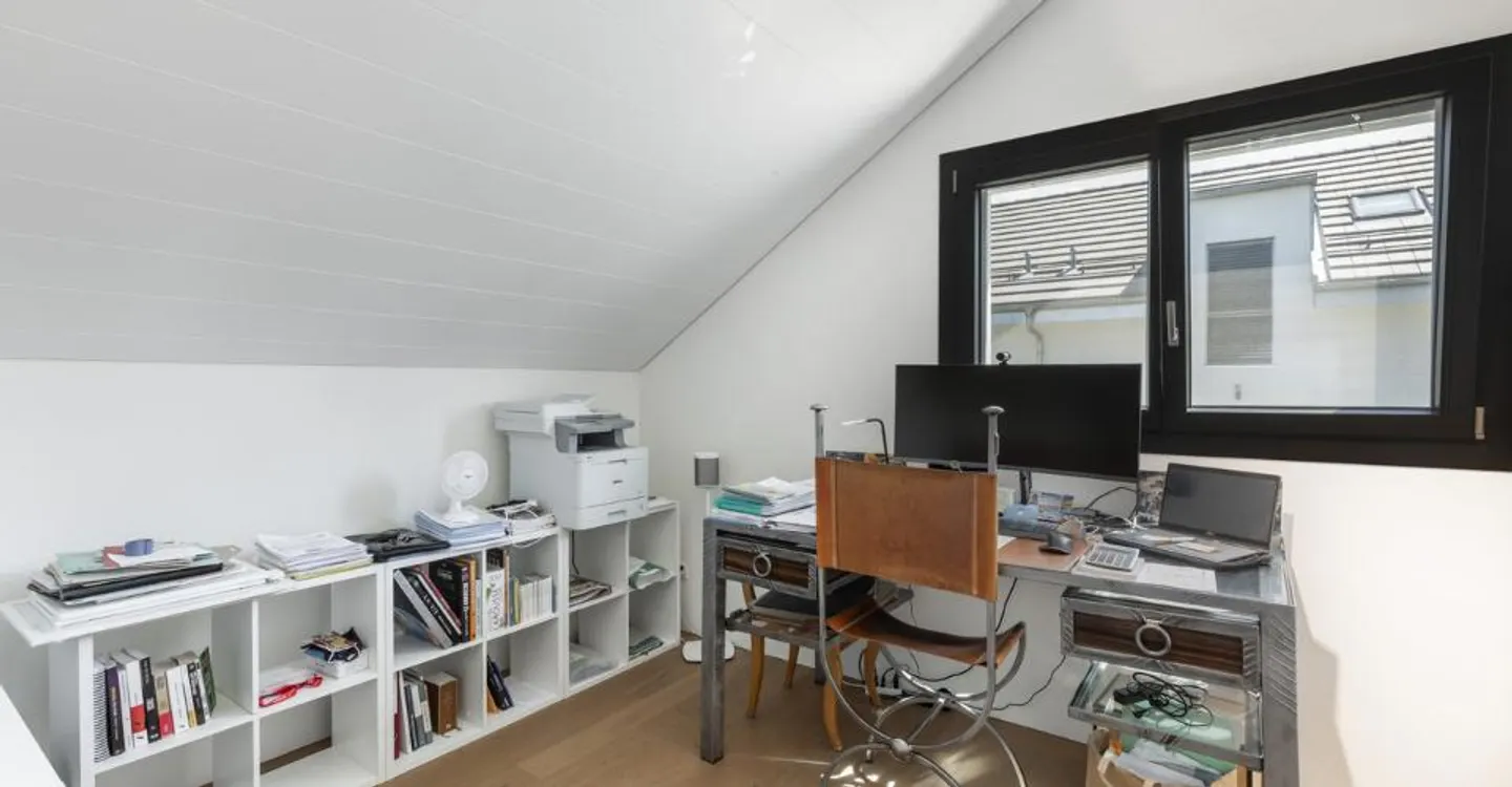Zeitgenössische Villa mit 4,5 Zimmern, die sich zur Landschaft öffnet - Foto 13 von 13