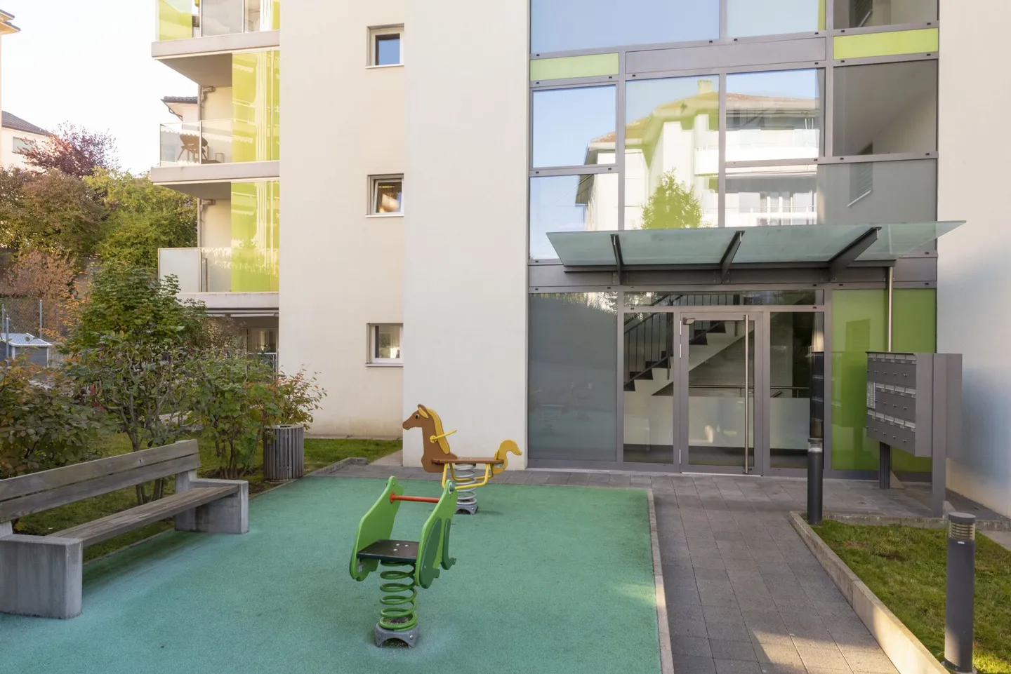 Schöne Familienwohnung mit 4,5 Zimmern im 1. Stock, im Herzen von Chailly - Foto 16 von 17