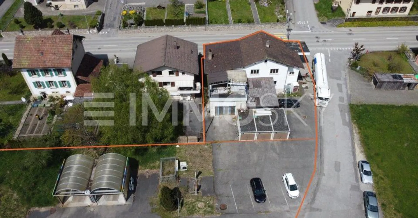 Attractive investment property with additional building reserve - Photo 3 of 4