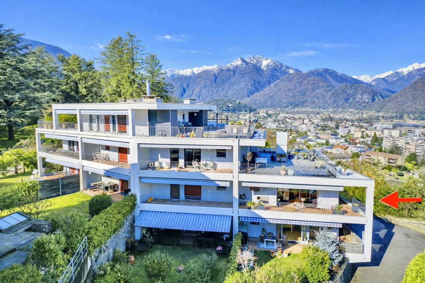 Appartamento elegante con terrazza - Foto 1 di 14