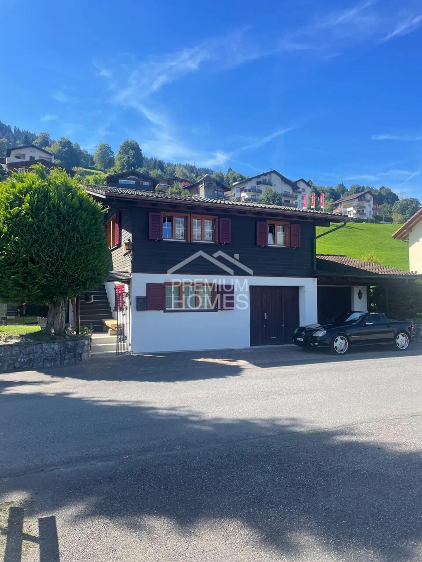 Votre propre chalet avec vue panoramique à un prix attractif - Photo 1 sur 13