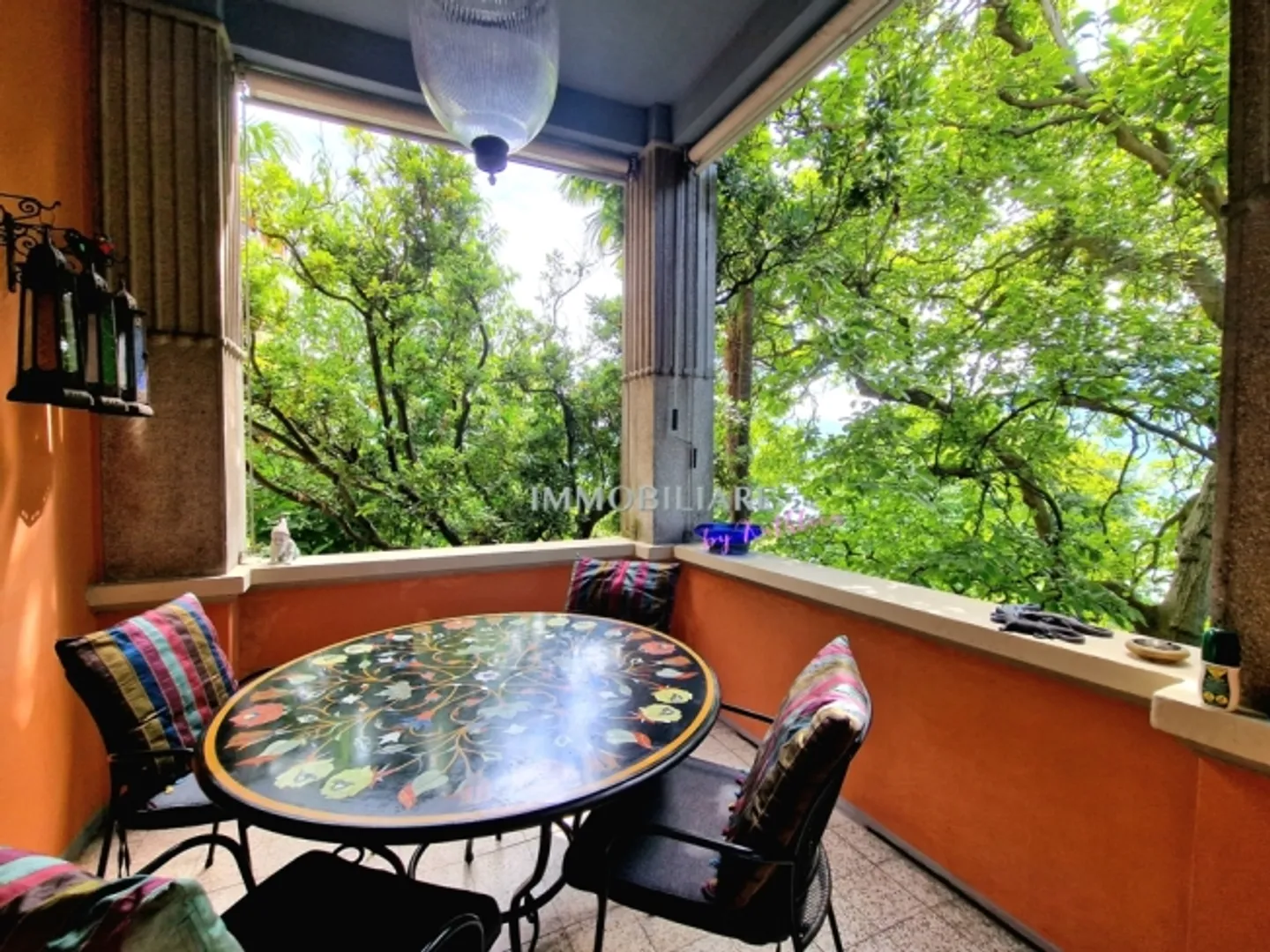 Art Nouveau villa with breathtaking lake view in a quiet location - Photo 10 of 16
