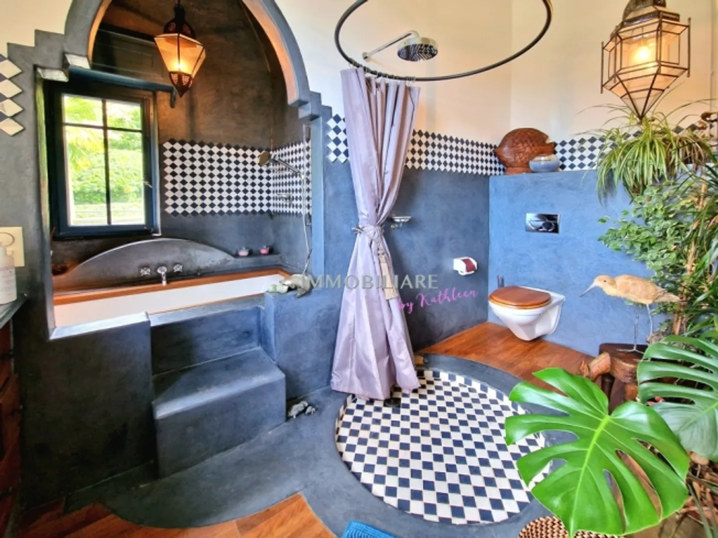Art Nouveau villa with breathtaking lake view in a quiet location - Photo 13 of 16