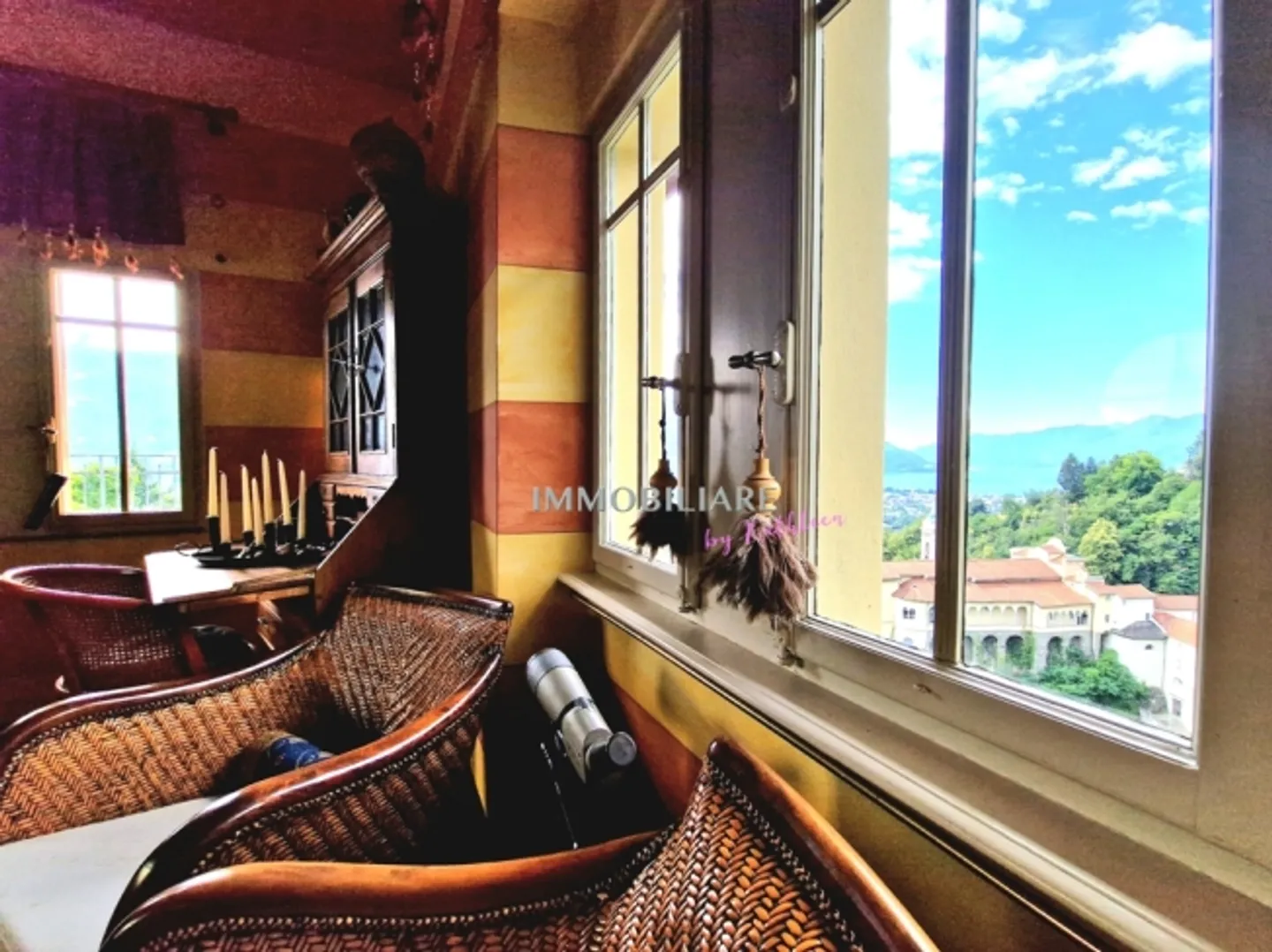 Art Nouveau villa with breathtaking lake view in a quiet location - Photo 14 of 16