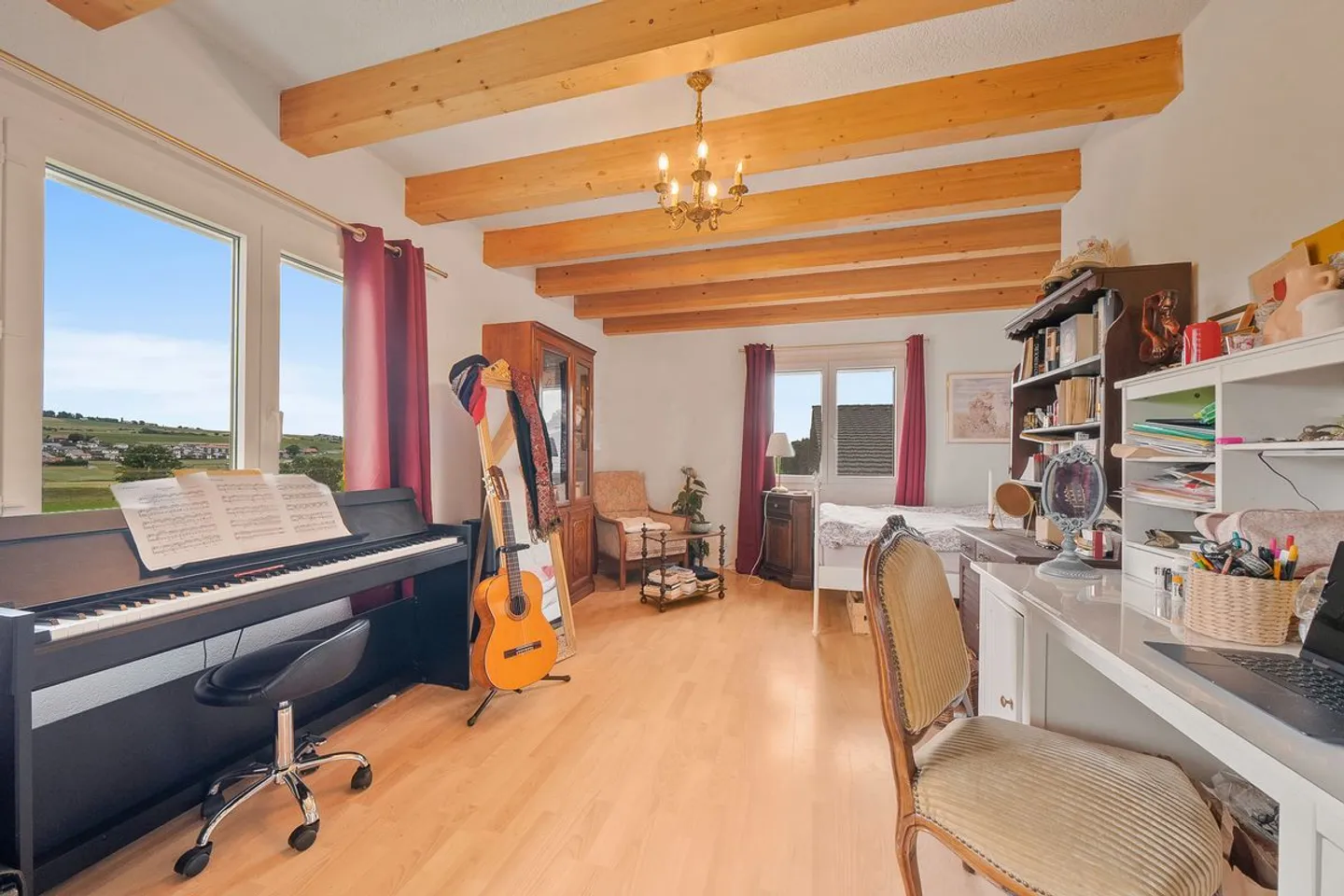 Luce e spazio per questo duplex di 4,5 locali con terrazza a Villaz-St-Pierre - Foto 9 di 13