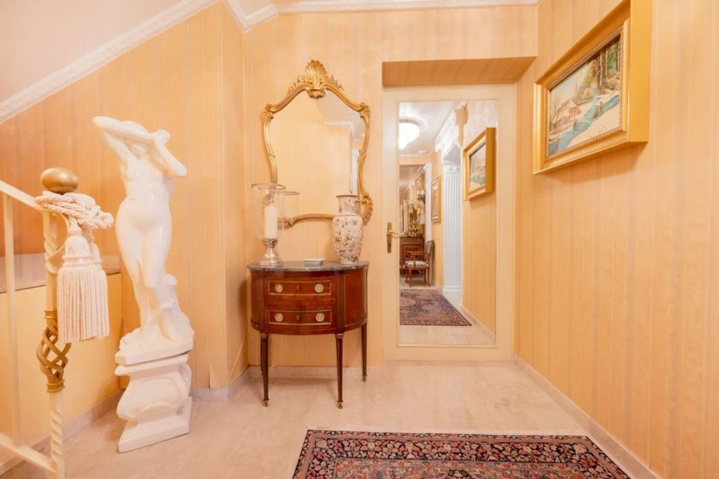 Elegante Villa mit Atemberaubendem Blick - Foto 19 von 26