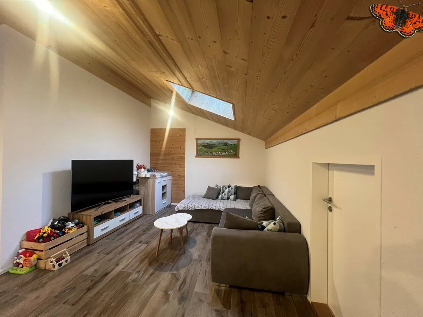 3 ZIMMER NEUE WOHNUNG VON 87 M² MIT MOLESON-BLICK! - Zwei Balkone! - Foto 4 von 9