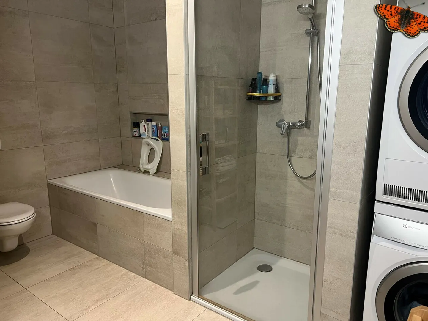 3 ZIMMER NEUE WOHNUNG VON 87 M² MIT MOLESON-BLICK! - Zwei Balkone! - Foto 5 von 9