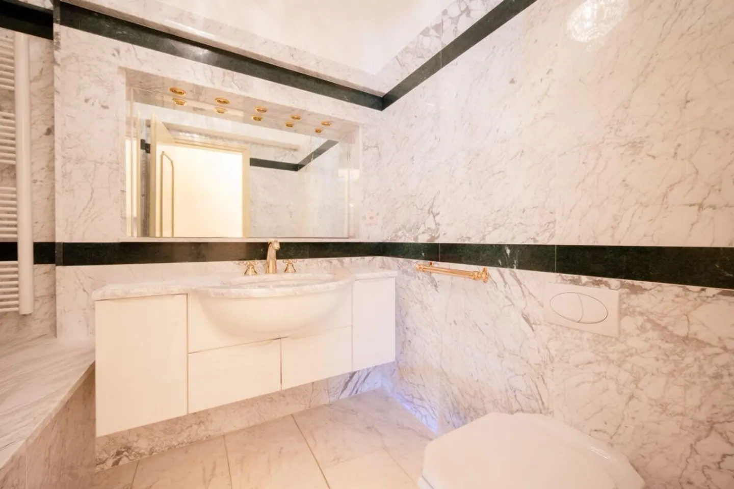 Elegante Villa mit Atemberaubendem Blick - Foto 26 von 26