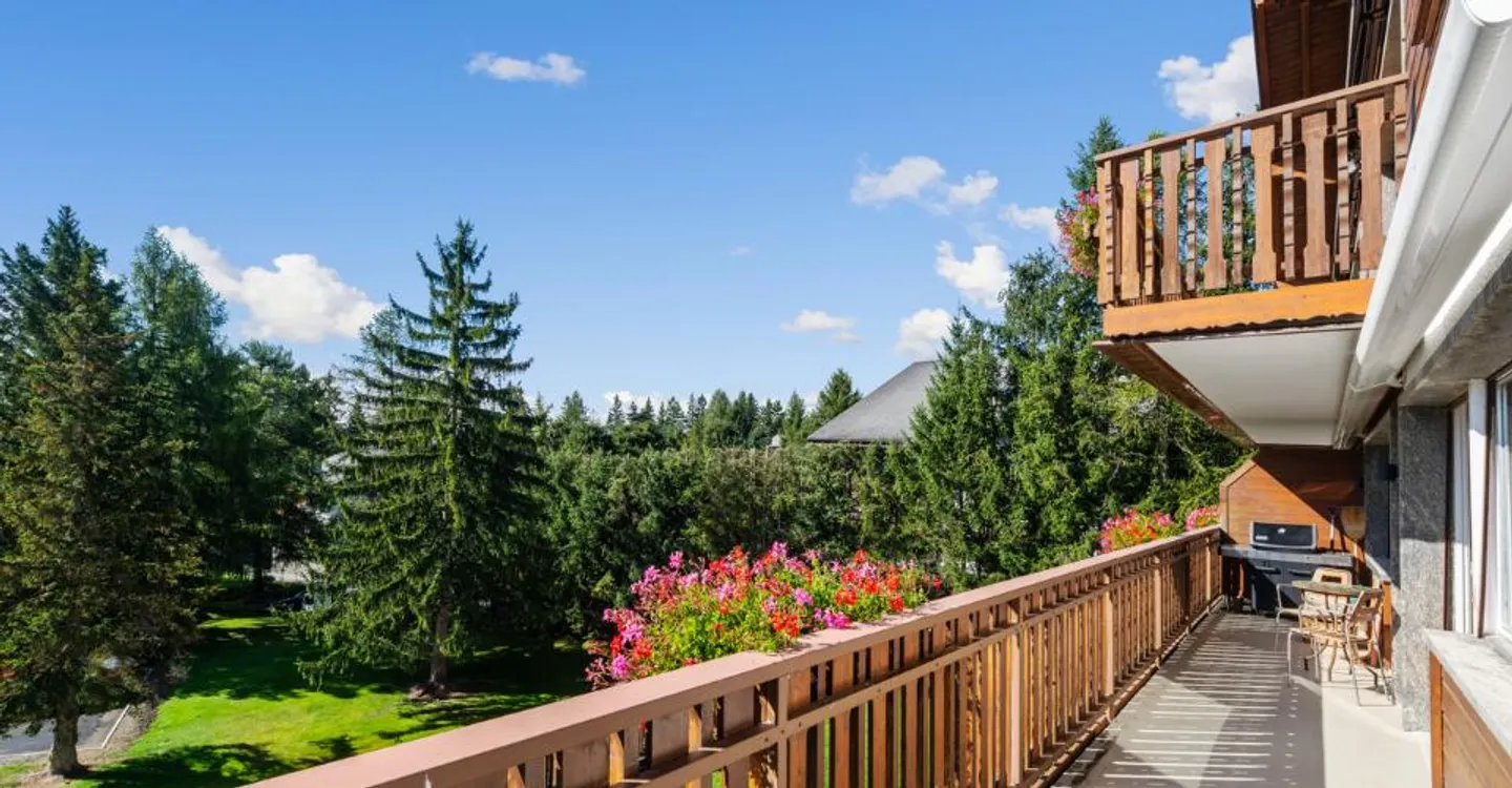 4006. 4.5-room luxury apartment, near Crans center - Photo 3 of 11