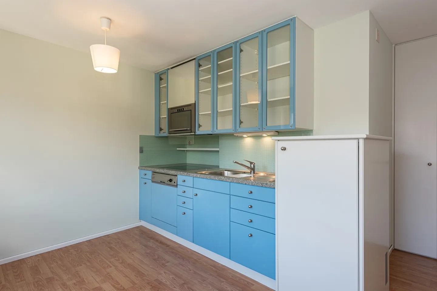 Appartement lumineux en ville - Photo 3 sur 5